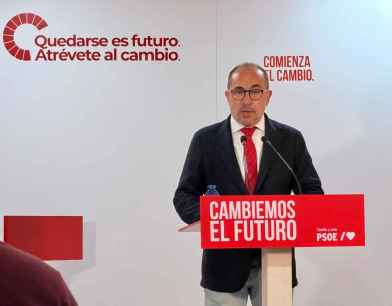 Rey realiza balance "muy positivo" de resultados del PSOE en elecciones autonómicas