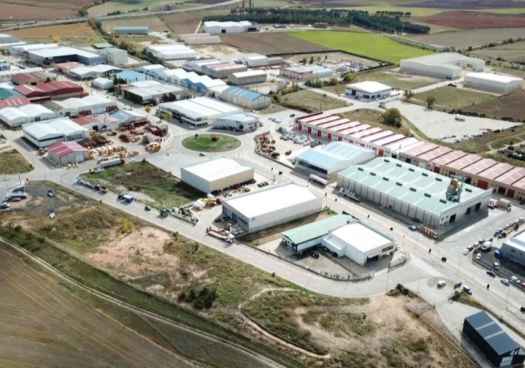 Conductora resulta herida tras chocar con su vehículo contra un árbol en Almazán