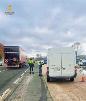 Turismo de alta gama detectado a 187 kilómetros/hora en N-122, en Villar del Campo