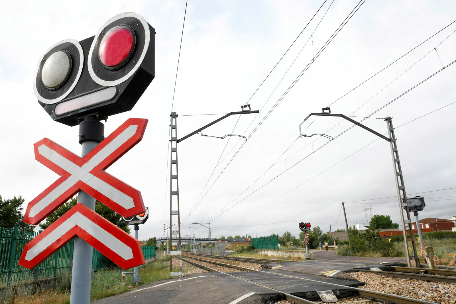 El MITMA adjudica mejora de diez pasos a nivel en línea Torralba-.Soria