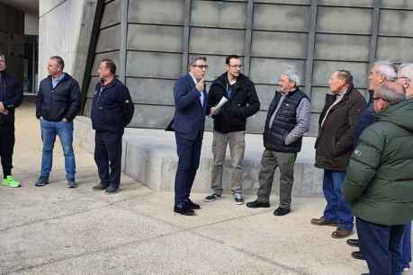 Peregrina lamenta politización socialista del mantenimiento del servicio de Correos 