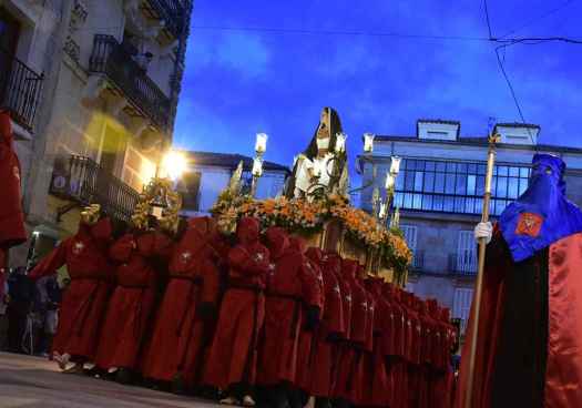 Procesión de la cofradía de las Caías de Jesús, en Soria