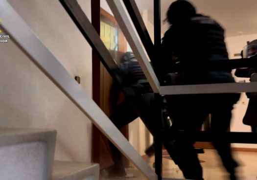 La Guardia Civil detiene a tres personas en Madrid por tráfico ilícito de medicamentos