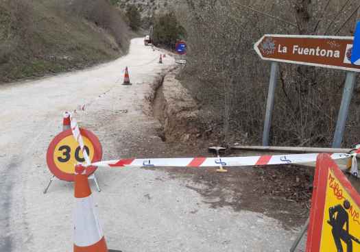 La Junta inicia asfaltado del camino de acceso a La Fuentona