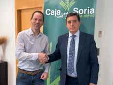 Renovación de convenio entre Caja Rural de Soria y el Club Soria Baloncesto 