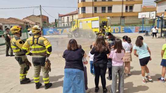 Tardelcuende cierra la ronda de talleres escolares sobre prevención de incendios 