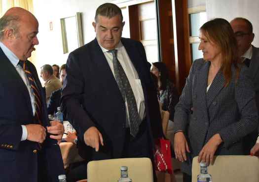 Encuentro de Luis de Guindos con el Club Cámara de Soria
