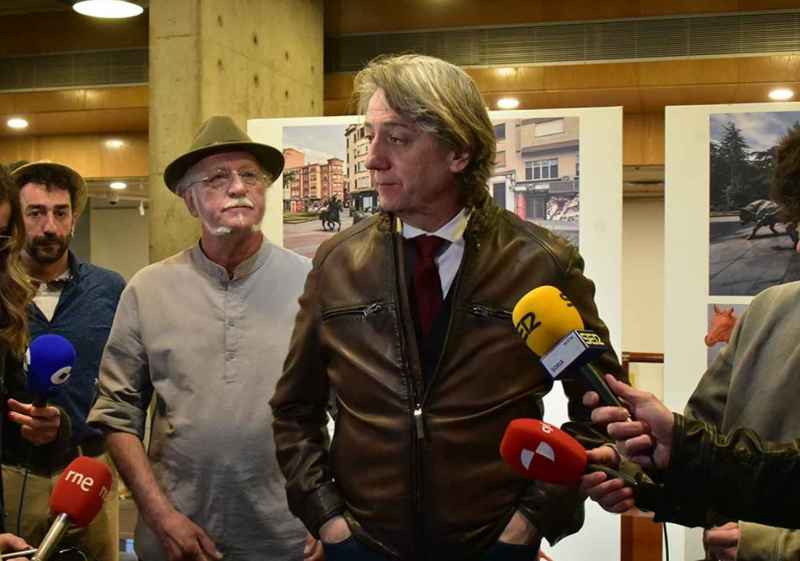 Presentación del conjunto escultórico dedicado a La Saca, en Soria