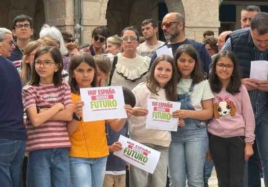 La comarca burgense sale a la calle para pedir futuro para planta de Huf España