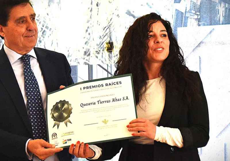 Premios "Raíces", reconocimiento a los "héroes" del emprendimiento rural