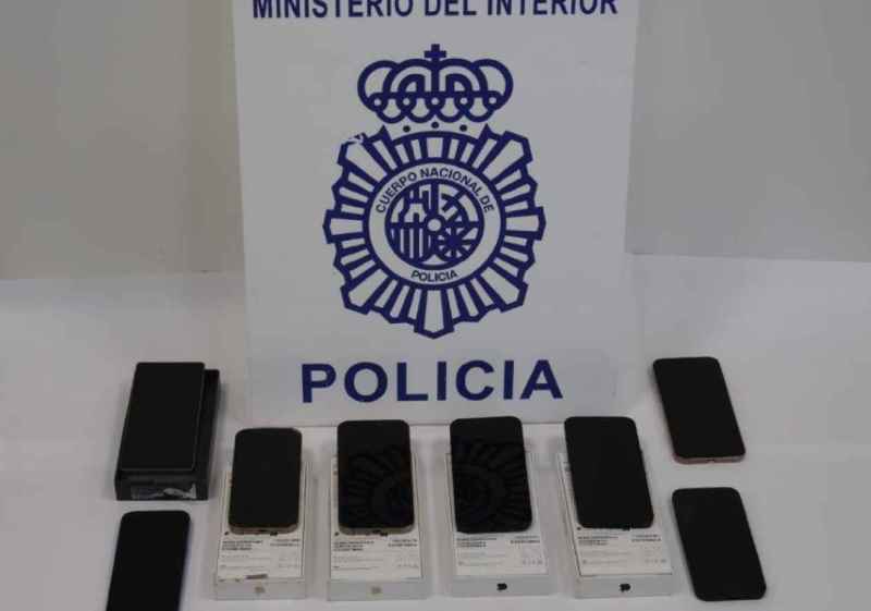 Detenido repartidor de paquetería y cómplice por sustraer teléfonos móviles y revenderlos a precio inferior