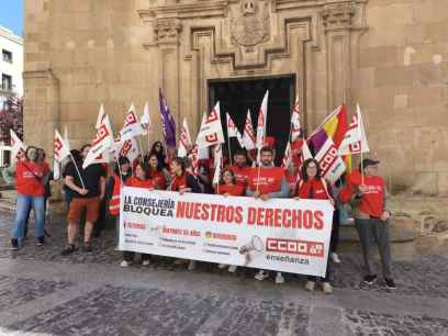 CC.OO. se moviliza contra "bloqueo" de negociaciones en Educación