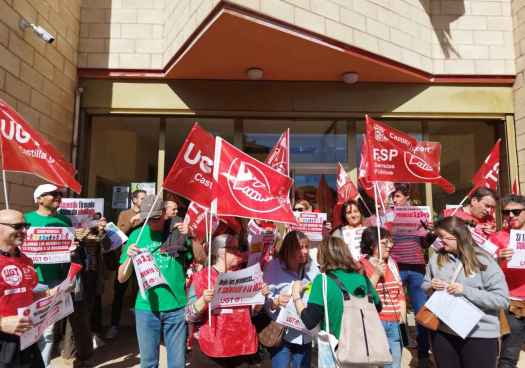 UGT denuncia reuniones vacías y acusa a Educación de bloquear el Acuerdo docente