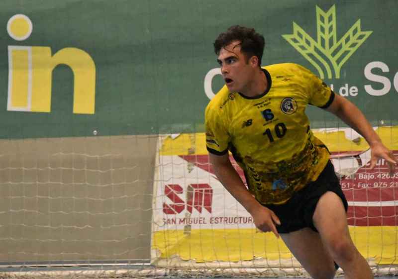 Balonmano Soria cede al potencial de UBU San Pablo Burgos (28-31)