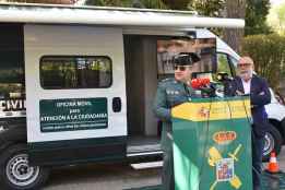 La Guardia Civil refuerza atención en el medio rural con una Oficina Móvil 