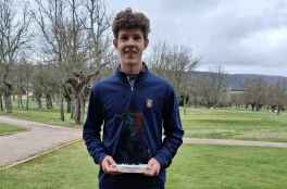 Miguel López, con el equipo de Castilla y León en Nacional Interautonómico sub 18 