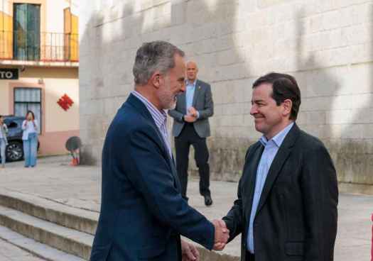 Mañueco asiste a reunión del Comité Internacional de Aspen Institute junto a S.M. el Rey