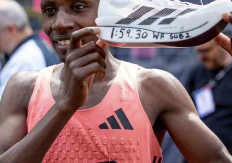 El primer ser humano que rompe la barrera de las dos horas en maratón
