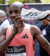 El primer ser humano que rompe la barrera de las dos horas en maratón