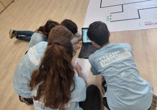 Un millar de escolares de Castilla y León muestran sus conocimientos en robótica en STEAM Talent Kids