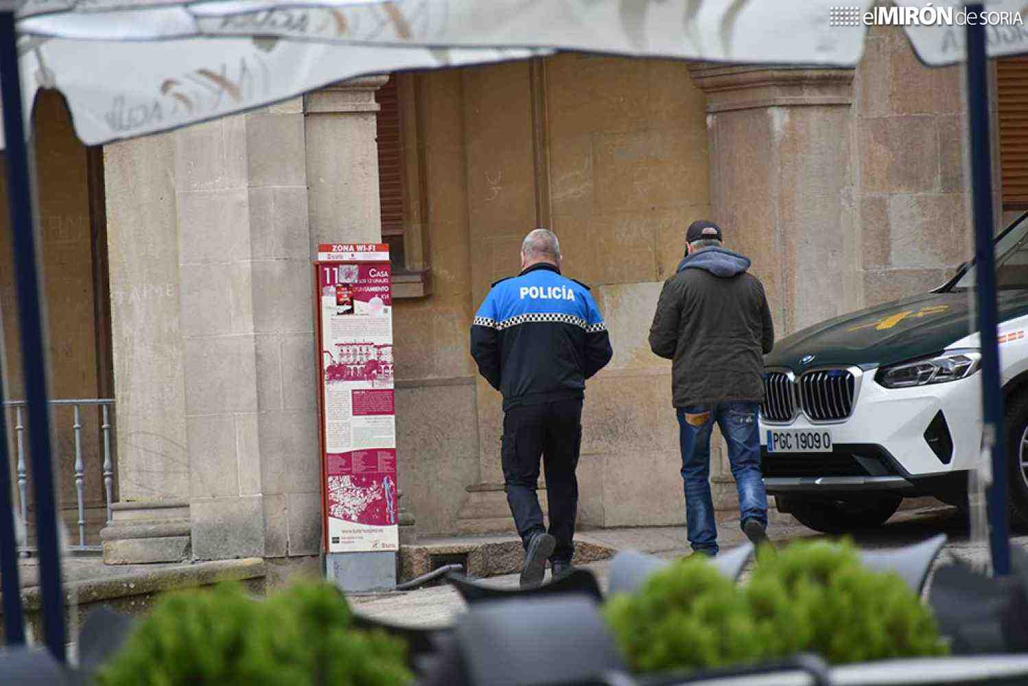 El Procurador del Común urge al Ayuntamiento a negociar el reglamento de la Policía Local