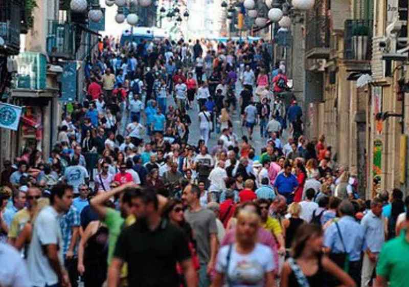 Más del 40 por ciento de población española reside en ciudades de más de 100.000 habitantes