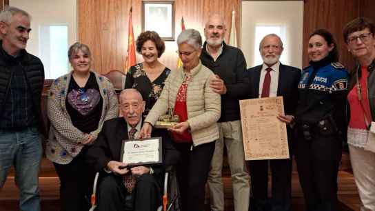 Almazán celebra el centenario de su vecino Antonio Muñoz Hernández