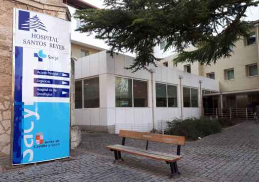 Conductor de camión trasladado a hospital de Aranda tras sufrir accidente en Langa de Duero