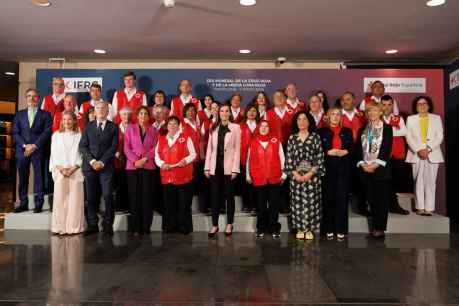 S.M. la Reina entrega Medallas de Oro 2026 de Cruz Roja Española