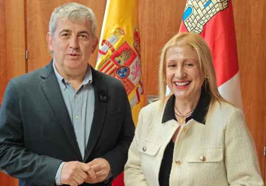 El eclipse solar centra primera reunión institucional de Antón con De Gregorio
