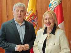 El eclipse solar centra primera reunión institucional de Antón con De Gregorio
