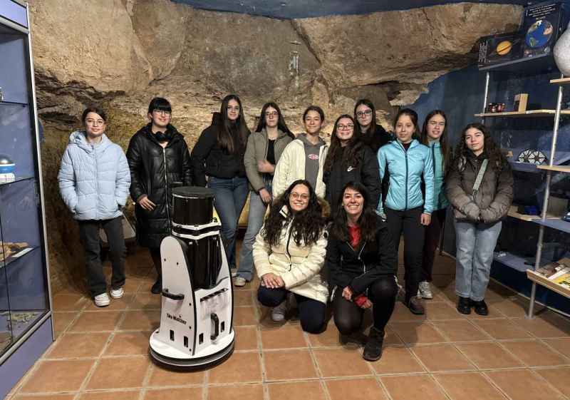 Visita de STEM Talent Girl de Soria al observatorio astronómico de Borobia