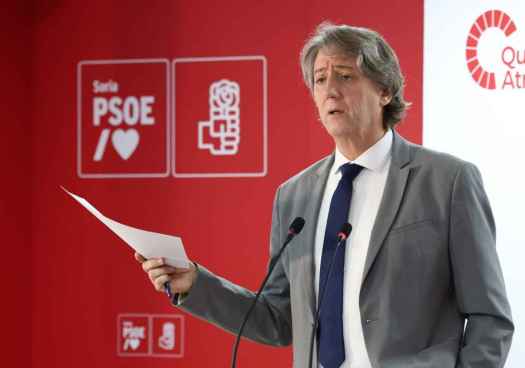 El PSOE critica que Mañueco mantenga 