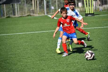 Ocho equpos en el torneo prebenjamín de futbol en el campo de Camaretas