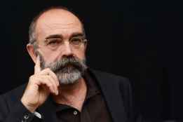 Encuentro con el escritor José Ángel González Sainz en la Biblioteca de Soria