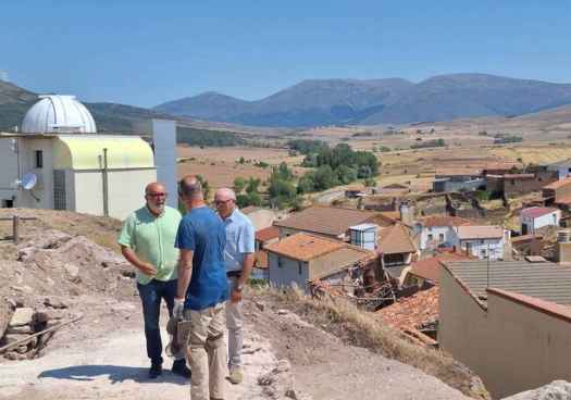 Borobia formaliza contrato para instalar placas solares de autoconsumo 