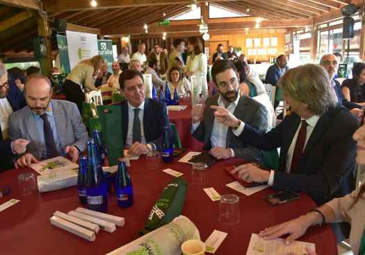 Valdelavilla acoge jornadas sobre presente y futuro de energías renovables en Soria