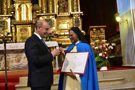 Ágreda homenajea a religiosas concepcionistas franciscanass