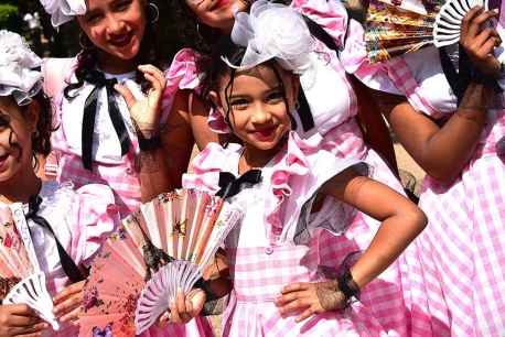 La comunidad hispanoamericana celebra en Soria el Día de la Madre