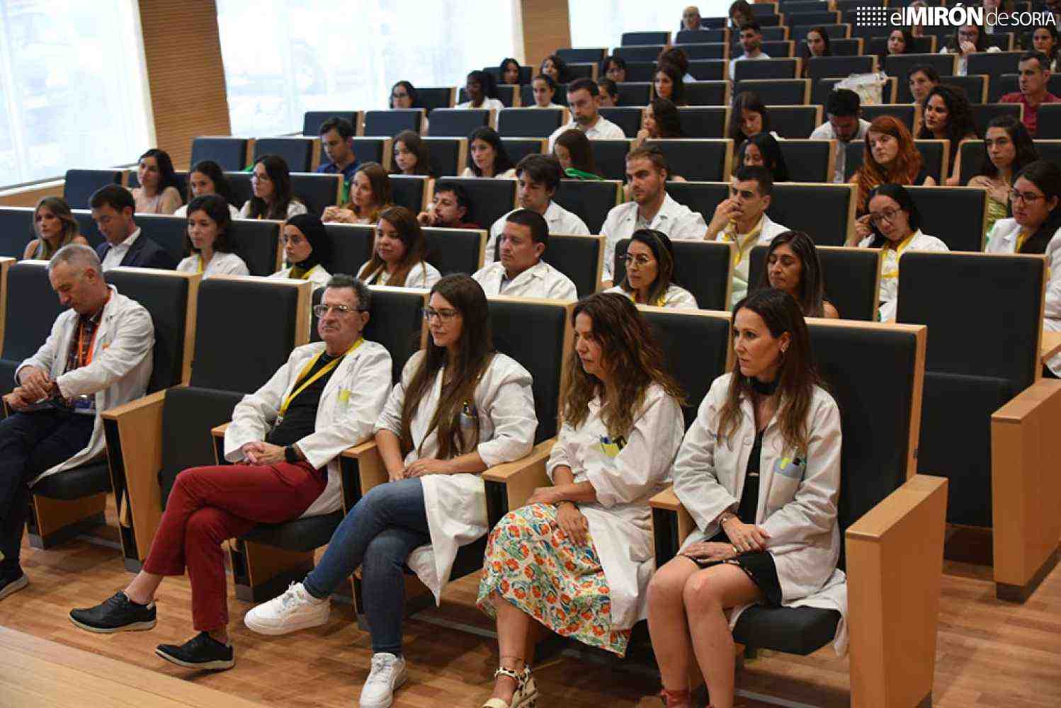 El Sacyl incoropora desde mayo a 334 médicos que han terminado su formación 