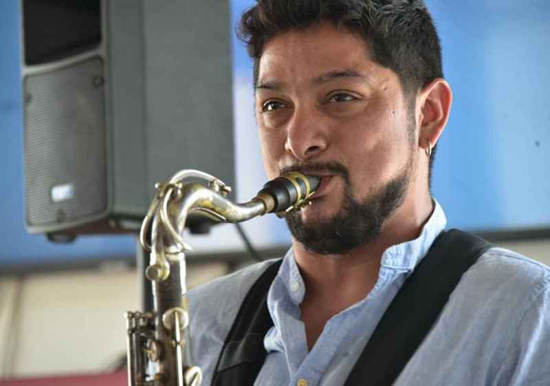 Vermú musical en Noviercas, a ritmo de jazz, con Nadir Ibarra