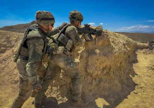 El Ministerio de Defensa publica 4.523 plazas de tropa y marinería