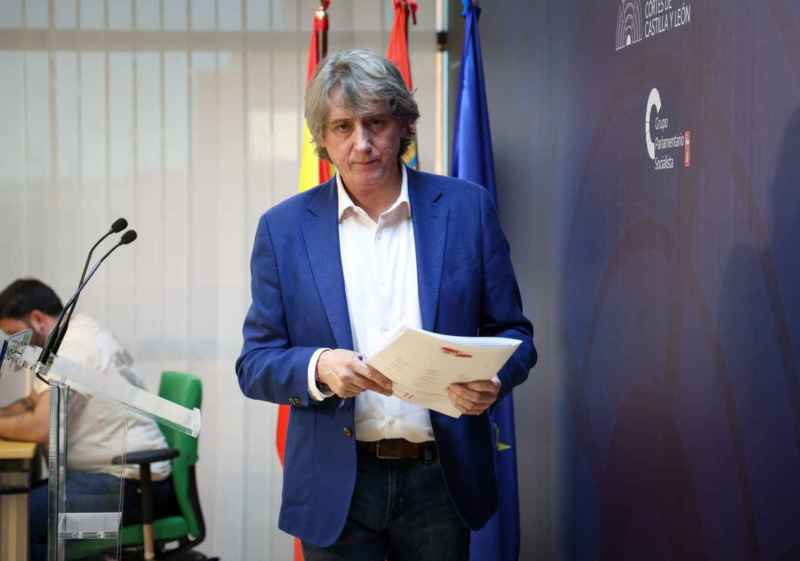 EL PSOE lamenta el acuerdo de “la vergüenza” PP-Vox que “desmantela el Estado del bienestar”