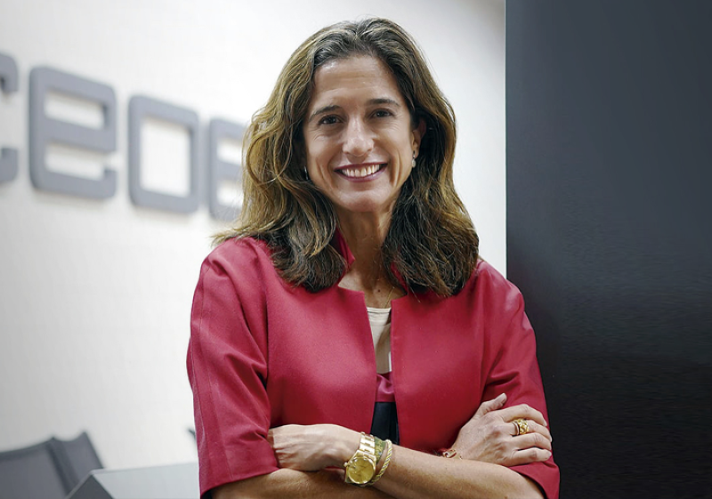 ASOME inaugura su nueva etapa conociendo experienca profesional de Inés Juste