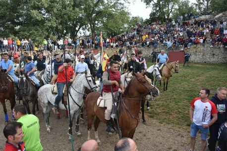 Encierro matutino de novillos en el Lavalenguas de las fiestas de San Juan 2026