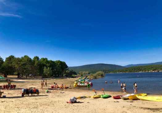 Castilla y León cuenta con 32 zonas de baño autorizadas en lagos, embalses y ríos