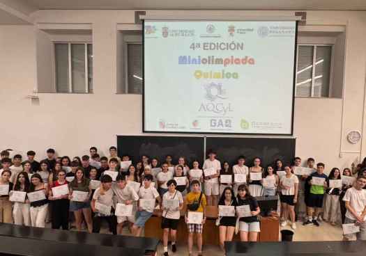 Alumna del IES Virgen del Espino gana fase provincial de Miniolimpiada de Química