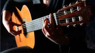 Concierto de guitarra y ukelele de alumnos de escuela Enclave Musical