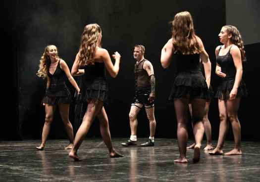 La Escuela Danzad Danzad Benditos ofrece exhibición de baile a beneficio de ASPACE