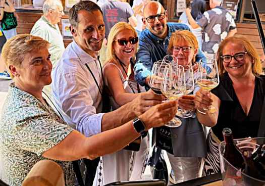 San Esteban de Gormaz rinde culto al vino con once bodegas en su feria